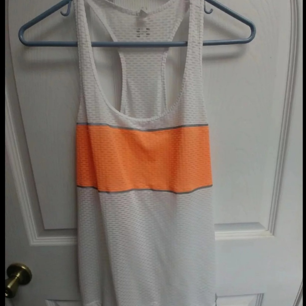Under Armour workout tank ...